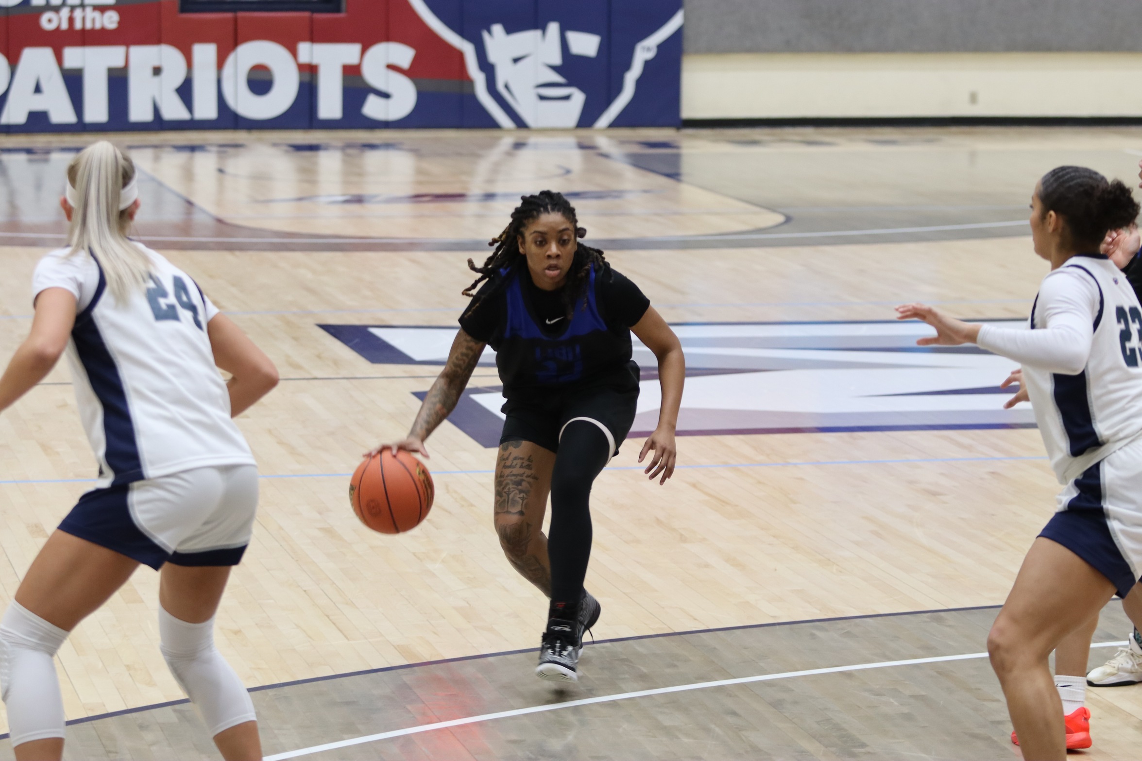 Hooten, Montgomery Land on AMC All-Tournament Team